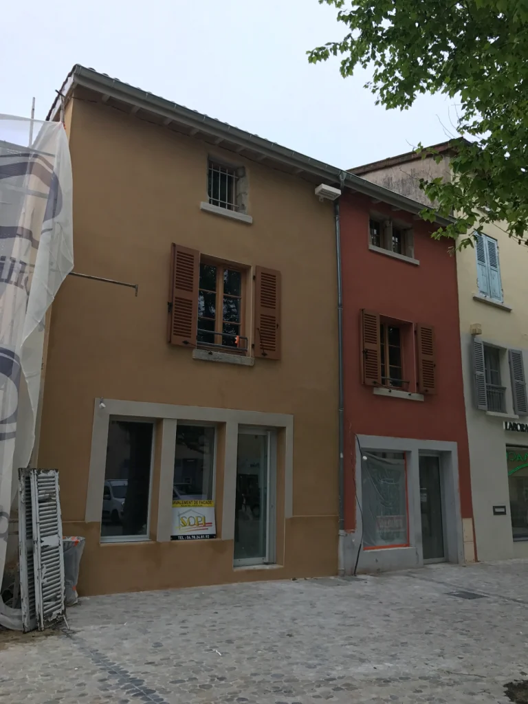 photo ravalement facade chaponost 69630 après