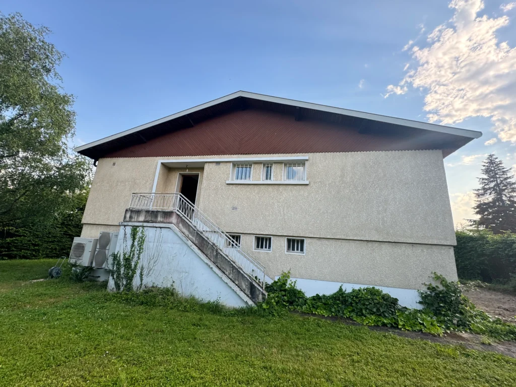 photo ravalement facade ecully 69130 avant
