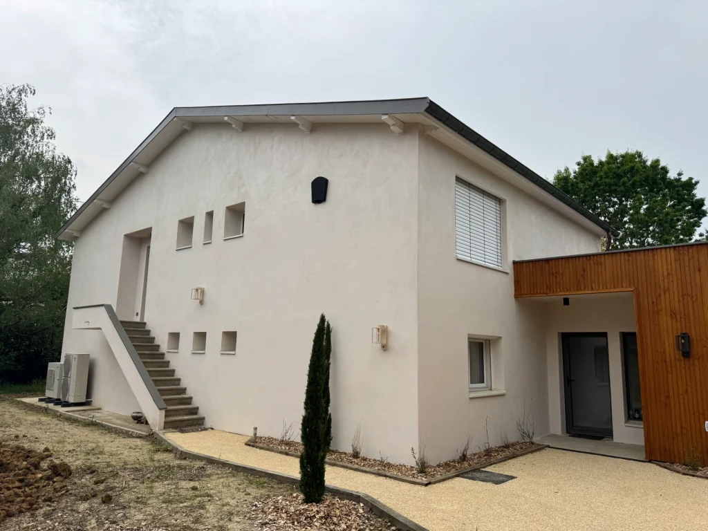 photo ravalement facade ecully 69130 après