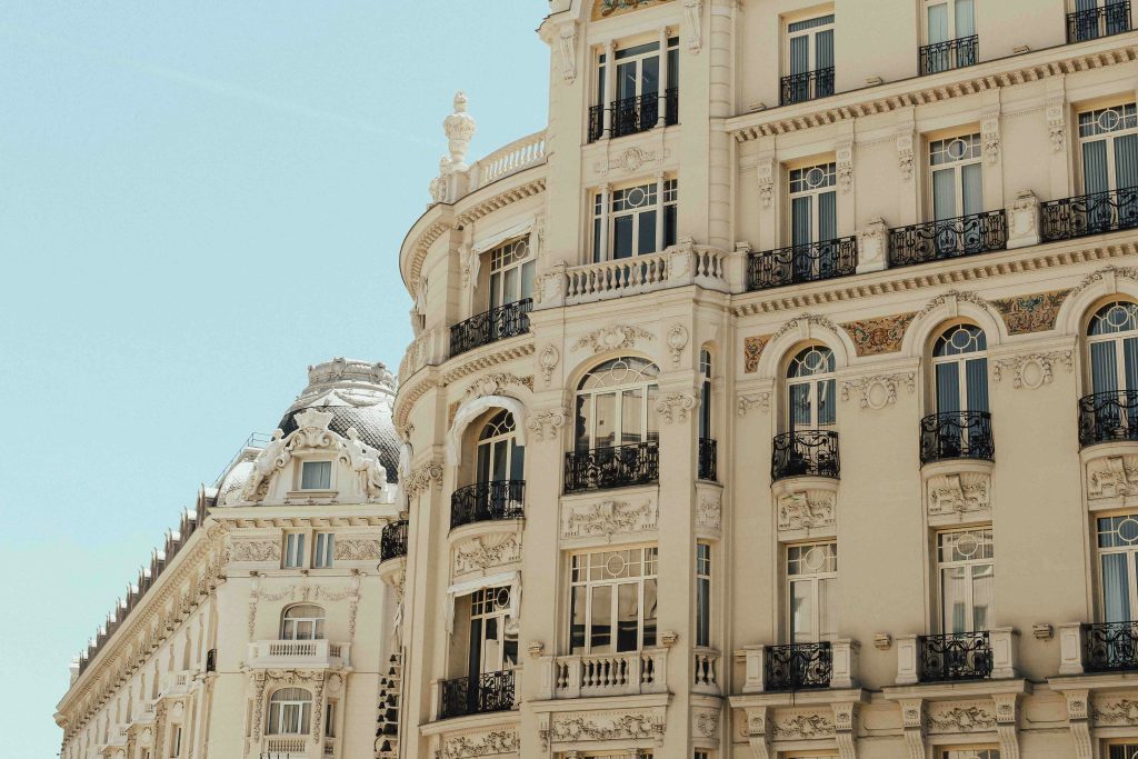 abbie-bernet-iVmUXothgGY-unsplash
